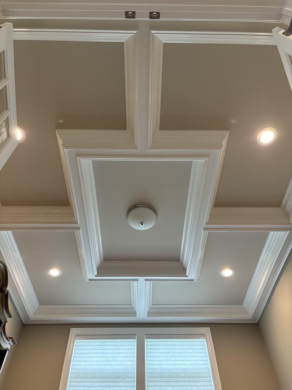 Coffered ceiling with center medallion detail