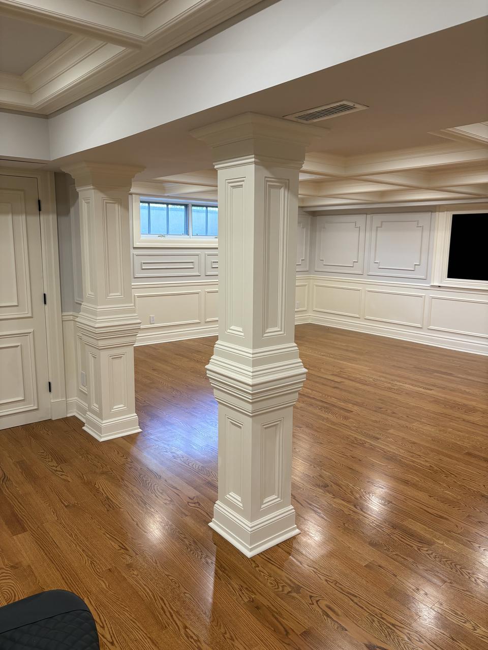 Feature wall with column and archway